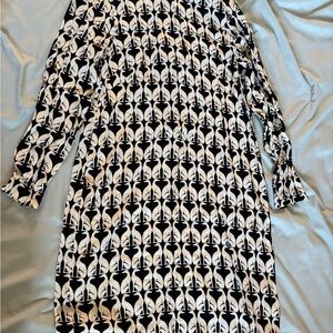 H&M Monochrome Long Sleeve Dress